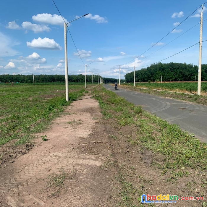 Chính chủ bán 240 m2 đất nền full thổ cư gần kcn minh hưng, hàn quốc