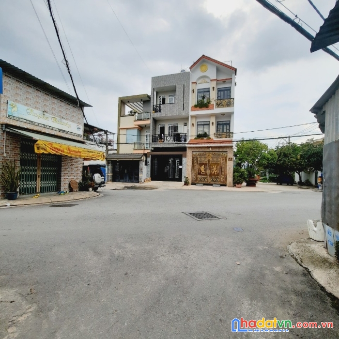 Nhà 1t 1l dt 54m2 giá 4.5 tỷ sát mặt tiền đường 10 linh trung vài bước chân, ô tô đậu trước