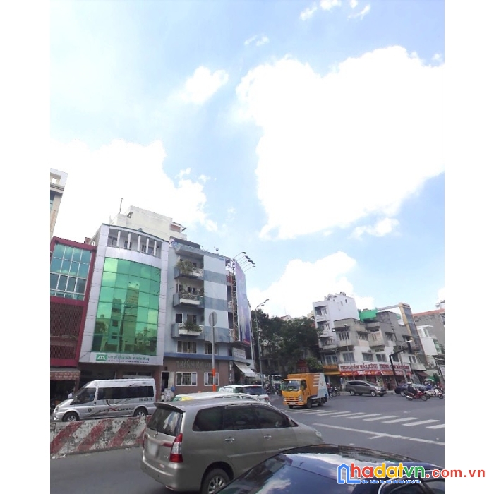 Cho thuê nhà mt điện biên phủ 2 chiều 4.2x6m trệt 2 lầu st giá 35tr/ tháng
