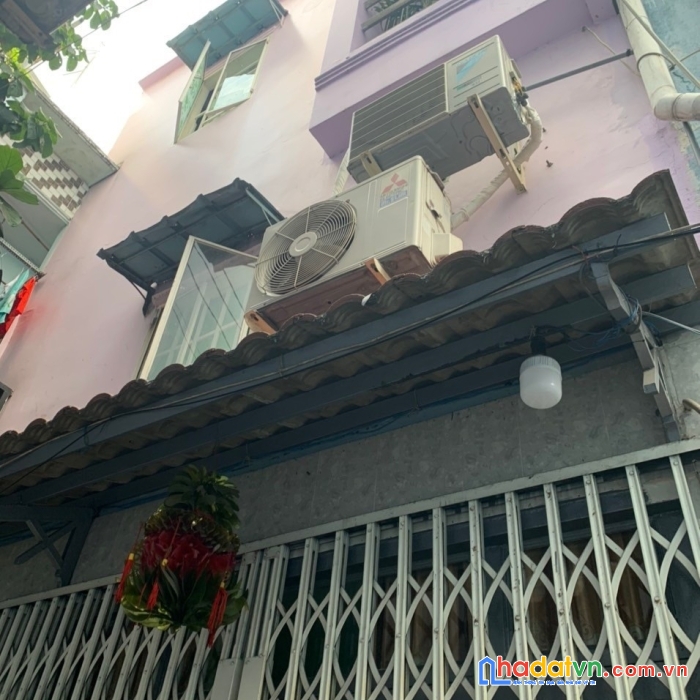 Bán nhà lạc long quân, tân bình. 3 tầng giá 3 tỷ