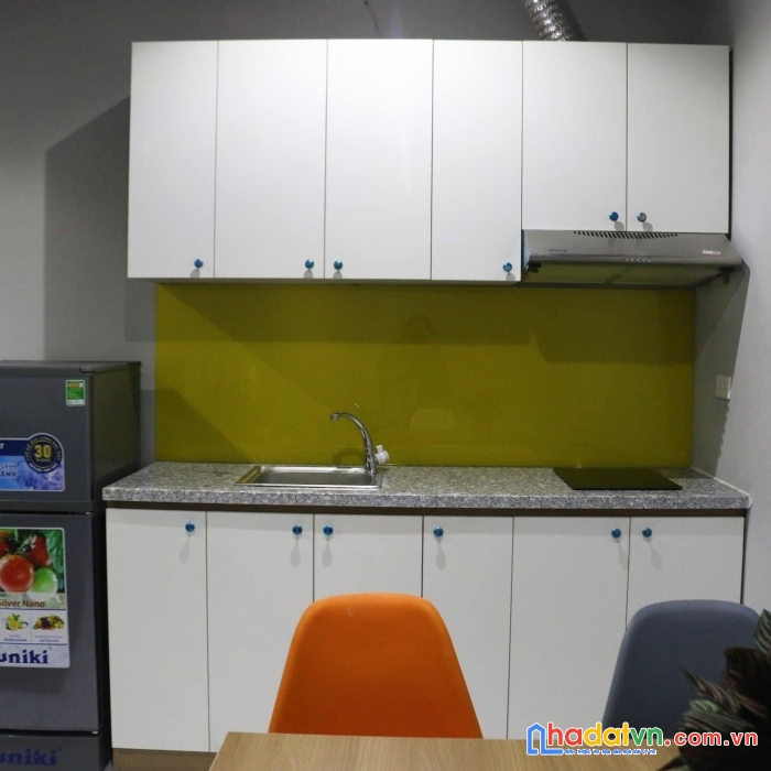 Bán ccmn gần ngã tư sở, 130m2, 8t, 30pkk, ô tô tránh, dt 150tr/tháng, giá 20 tỷ
