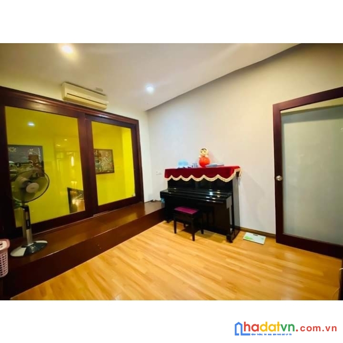 Trung kính, dt 60m² x 5 tầng, mặt tiền 4.5m, gara ô tô, nhỉnh 12 tỷ
