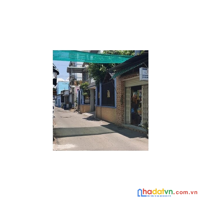 Bán nhà chợ xóm nghèo, dĩ an!