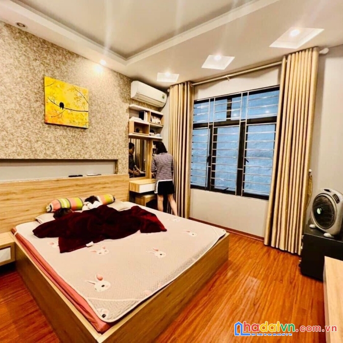 Bán gấp nhà thanh xuân chủ nhà cần tiền dt 32m2 5t mt3.6 giá 4 tỷ .