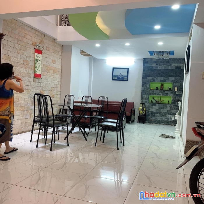 Bán nhà quận 1 hxh thông nguyễn trãi 5 tầng. ngang hơn 6m 13.4 tỷ. thương lượng.