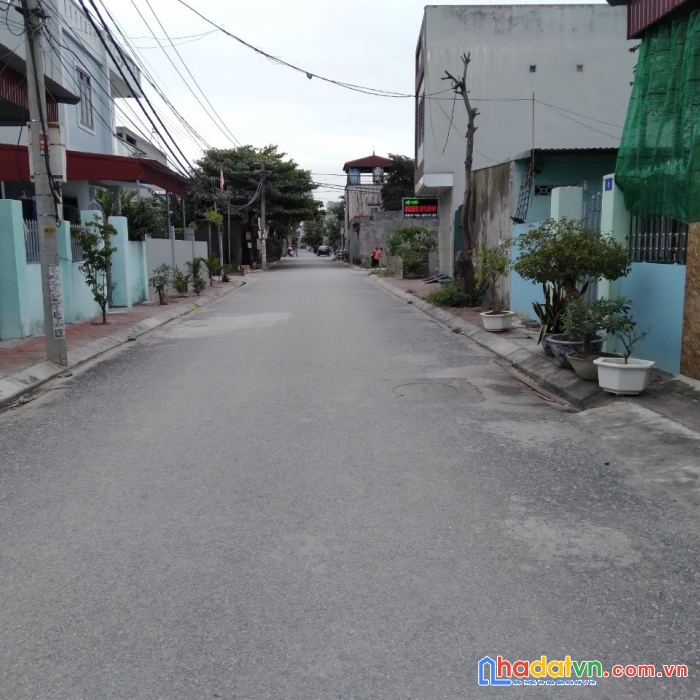 Lô 185m2 ngang 10m mặt đường vũ thị ngọc toàn , tân thành, dương kinh