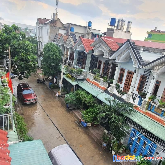 Bán nhà gần svđ dĩ an- bình dương;dt:60m2(4x15)||1t+2l; giá:4,1tỷ-lh:0989300678