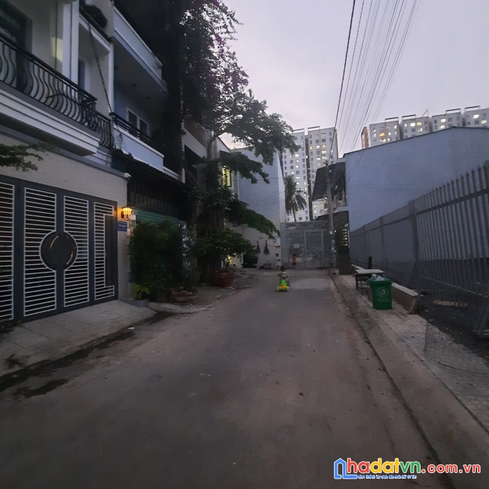 Bán nhà mặt tiền hẻm xe tải_2 tầng_tam bình, thủ đức_62m2_4,9tỷ