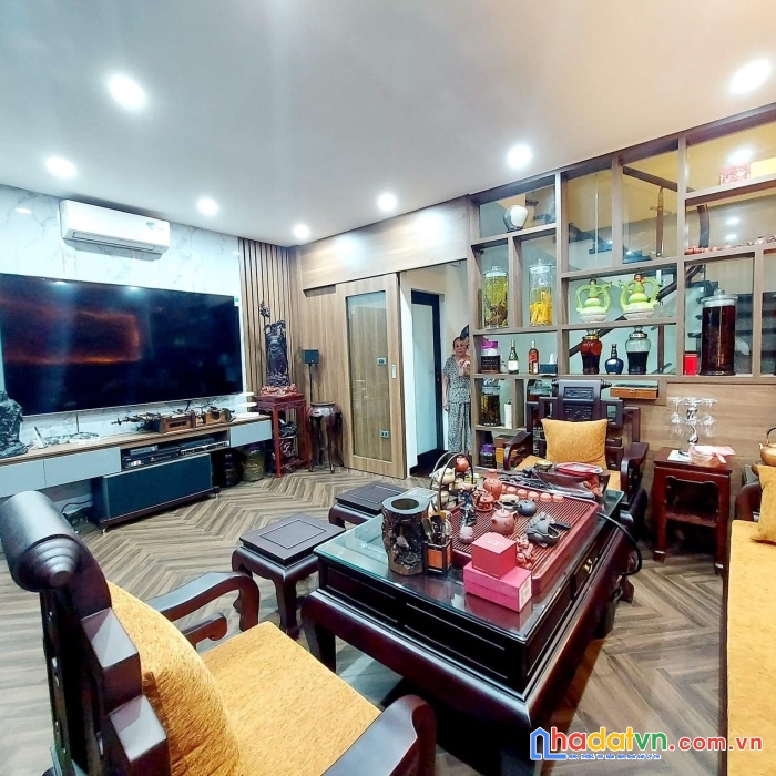 Cần bán nhà gần chợ hoàng văn thái ngõ thông oto tránh , kinh doanh đỉnh 35 mét x6 tầng