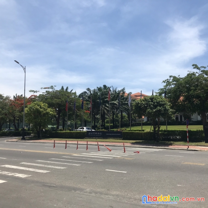 Bán đất mặt tiền, võ nguyên giáp cực vip view biển mỹ khê kế bên đường hồ xuân hương 0963685286