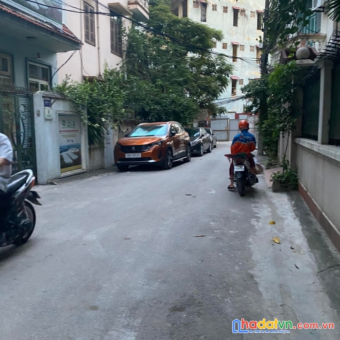Bán nhà hoàng quốc việt, cầu giấy, phân lô, ô tô tránh, gara 2 ô tô, nhà đẹp, 9.5 tỷ