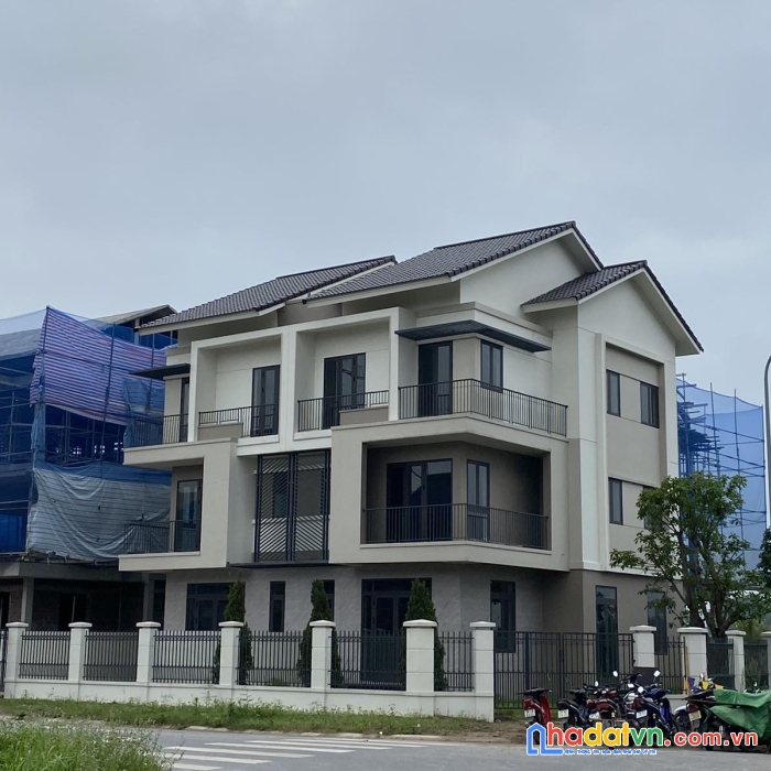 Chính chủ bán căn biệt thự song lập lô góc, gần công viên.centa riverside thành phố từ sơn tỉnh