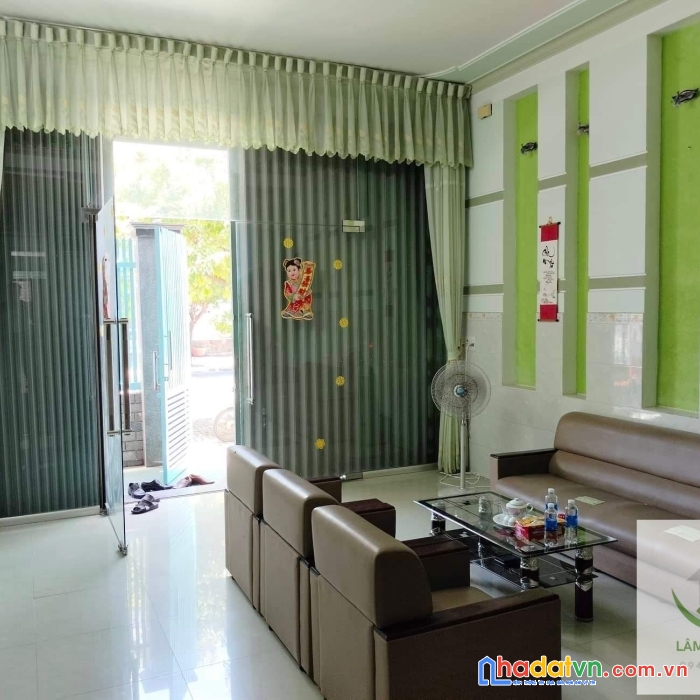 Bán nhà mặt phố trương định 200m2, 22tỷ, gần trường, chợ, ôtô, 0946102111