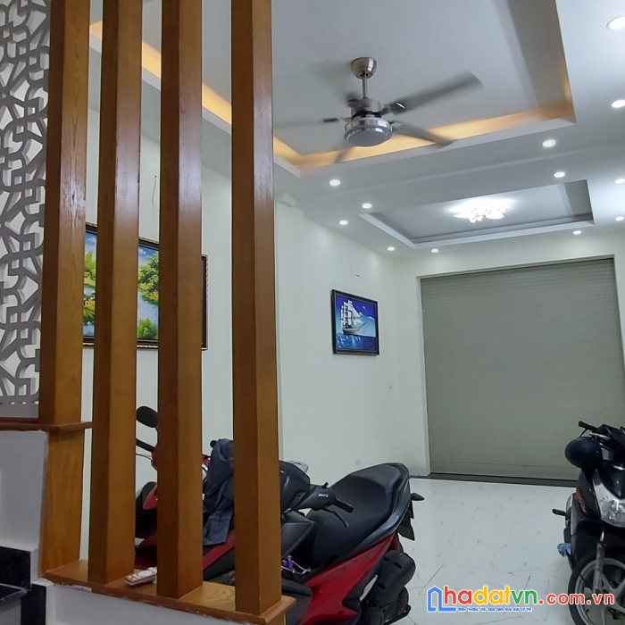 Mặt phố cự lộc, thanh xuân, gara, kinh doanh sầm uất, 36m2, 5 tầng. giá 7.46 tỷ