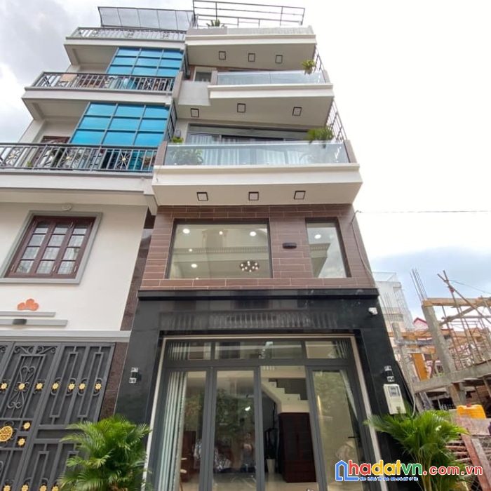 Siêu phẩm nhà phố nguyễn xí, 54m2, 5 tầng, 4.25*12.5m. giá 11.6 tỷ