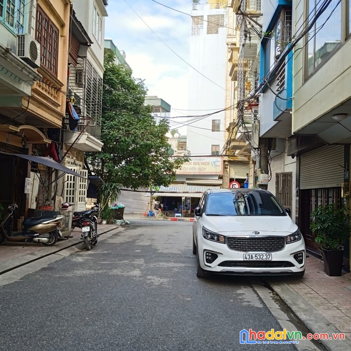 Bán đất tôn thất tùng tam khương đống đa 61m2 mặt tiền 5m 4,5 tỷ