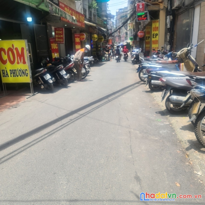 Cho thuê cửa hàng số nhà 66 đê la thành phường ô chợ dừa, quận đống đa, hà nội