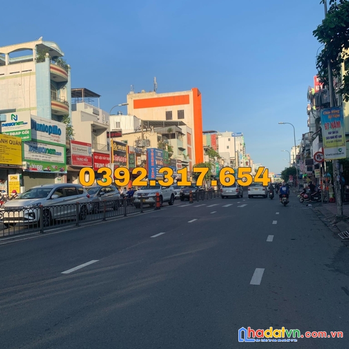 Bán nhà mặt tiền bạch đằng bình thạnh 60m2 10.7 tỷ còn thương lượng.