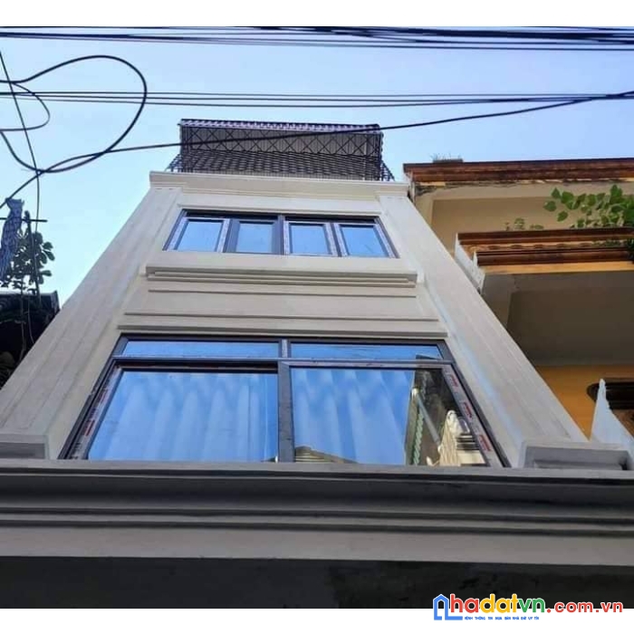 Bán nhà triều khúc - phân lô - ô tô đỗ cửa dt 47m  5 tầng  giá 5,8 tỷ.