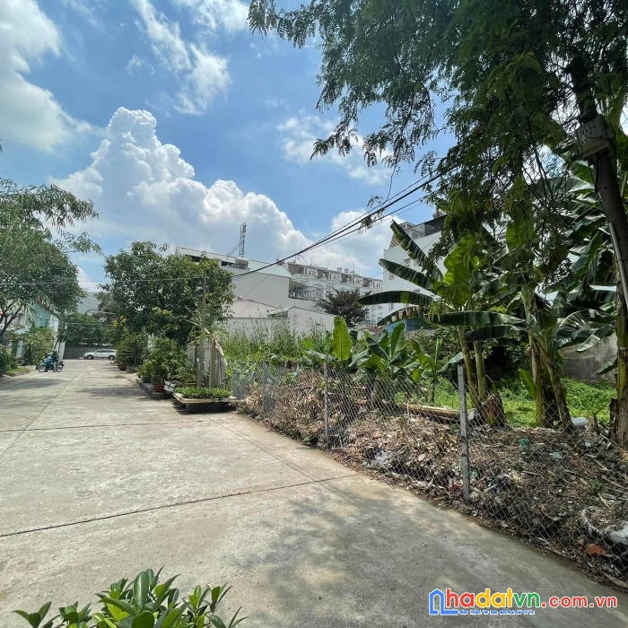 Đất sổ vuông ngay khu vip gigamall 280m2 giá 23.9 tỷ