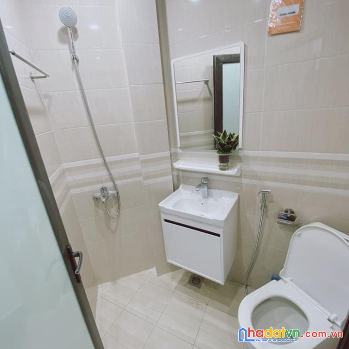 Bán nhà trần duy hưng, mặt tiền 4m 2,8tỷ