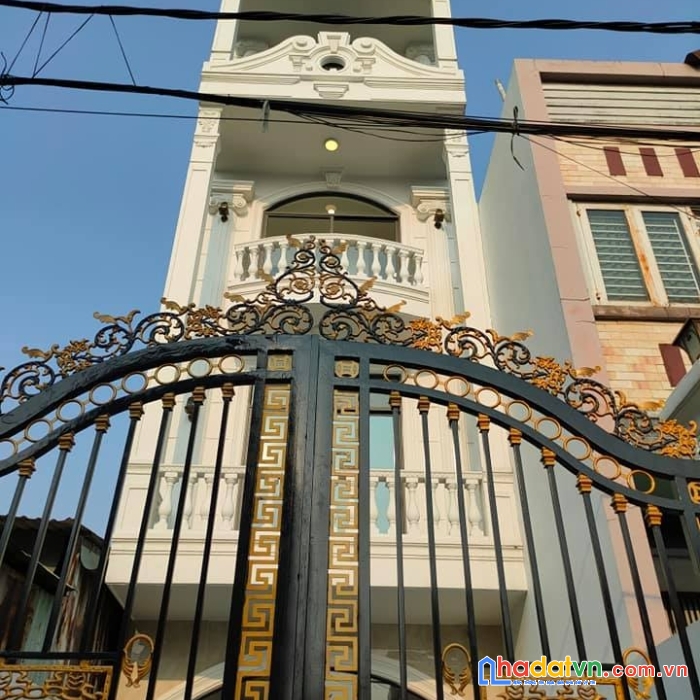 Nhà phạm văn bạch 4x19m, 5 tầng - nhỉnh 7 tỷ, kinh doanh tốt, chủ làm ăn phát đạt ra mặt tiền ở