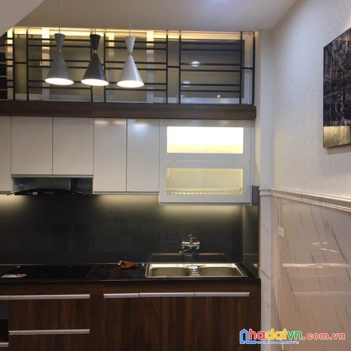 Bán nhà phương canh độc nhất, lô góc, ở ngay, ô tô 15m, ngõ 3.5m, giá hơn 3 tỷ