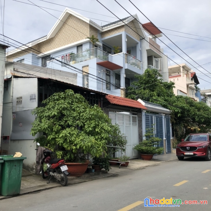 Nhà lô góc sau lưng gigamall phạm văn đồng 102 m2 giá 10.3 tỷ.