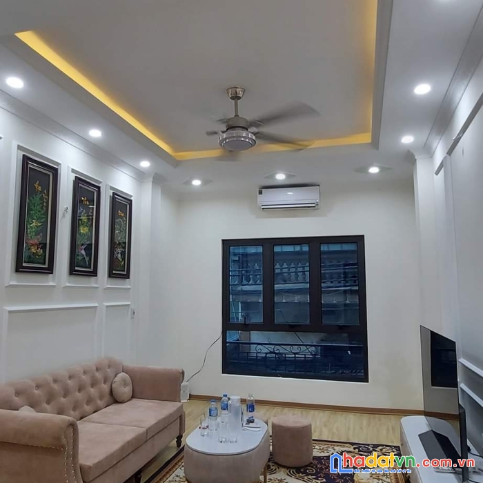 Bán nhà mặt phố hàng xóm royal, xách vali đến là ở, vừa ở vừa kinh doanh đỉnh