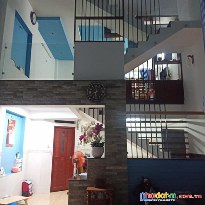Nhà 4 tầng gần chợ hiệp bình ngang 5m 55m2 giá 5.4 tỷ