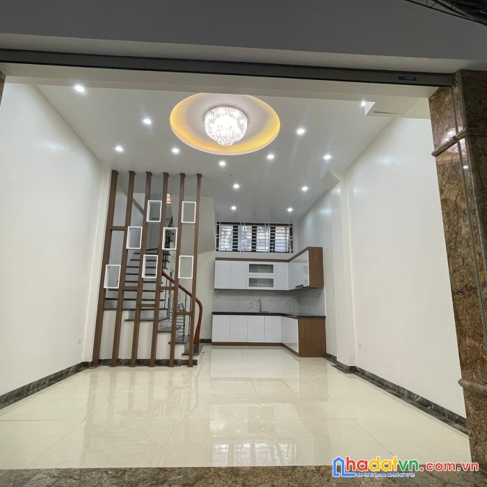 Bán nhà phố đội cấn, 5 phút ra hồ tây, giá 4,95 tỷ (có tl)