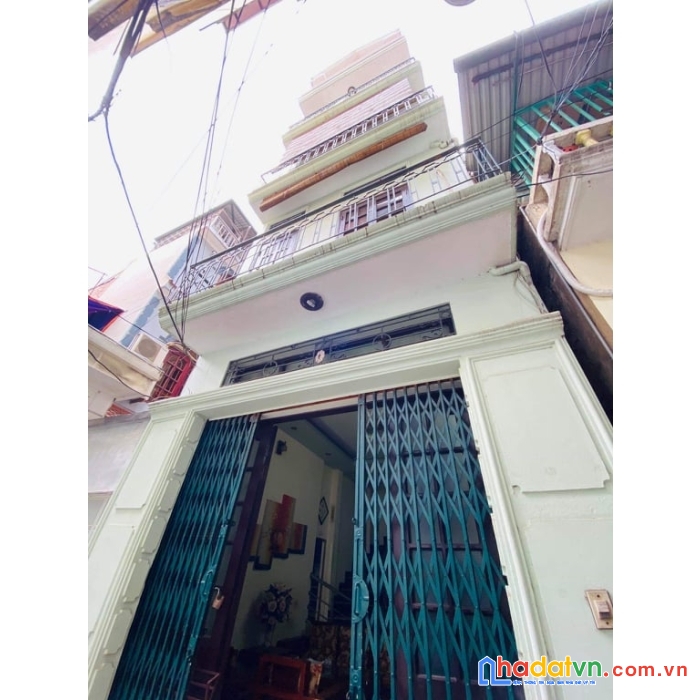 Láng hạ nhà đẹp long lanh ô tô 15m 5t 45m giá nhỉnh 6 tỉ.0352817810