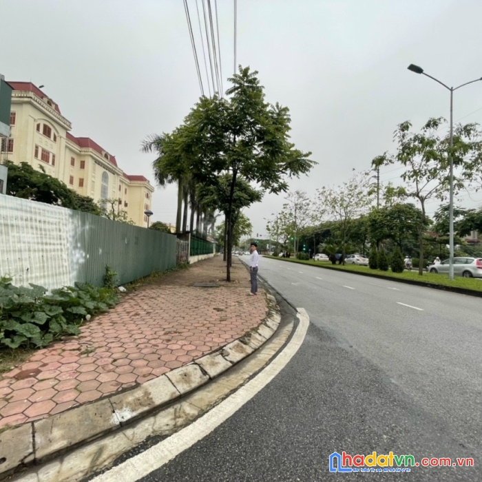 4 lô đất liền nhau mặt đường đôi nguyễn văn linh phường thanh bình tp hải dương.kinh doanh