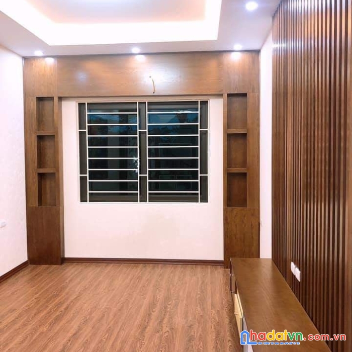 Ngay thái thịnh nhà đẹp long lanh ô tô 15m 5t 45m giá nhỉnh 6 tỉ.0352817810