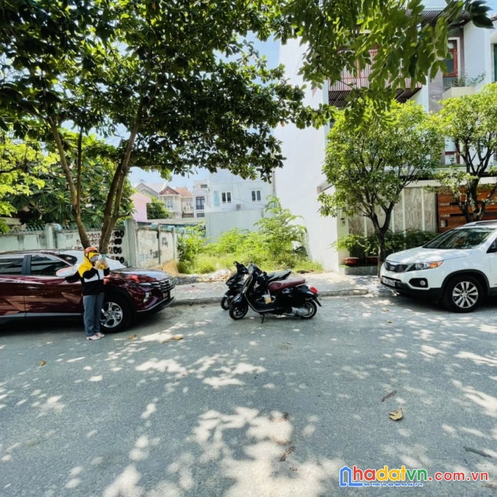 Đất mặt tiền đường số 8 hiệp bình chánh, đường nhựa xe hơi 12m. vuông đẹp 123m2 ngang7.5 giá 15.5tỷ