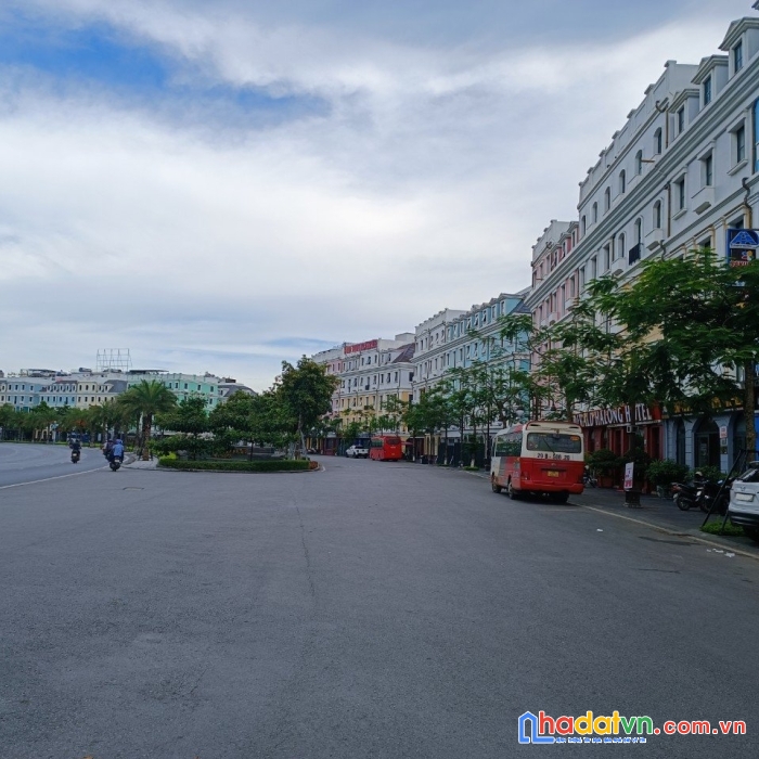 Chính chủ bán căn khách sạn sun premier village, bãi cháy, hạ long