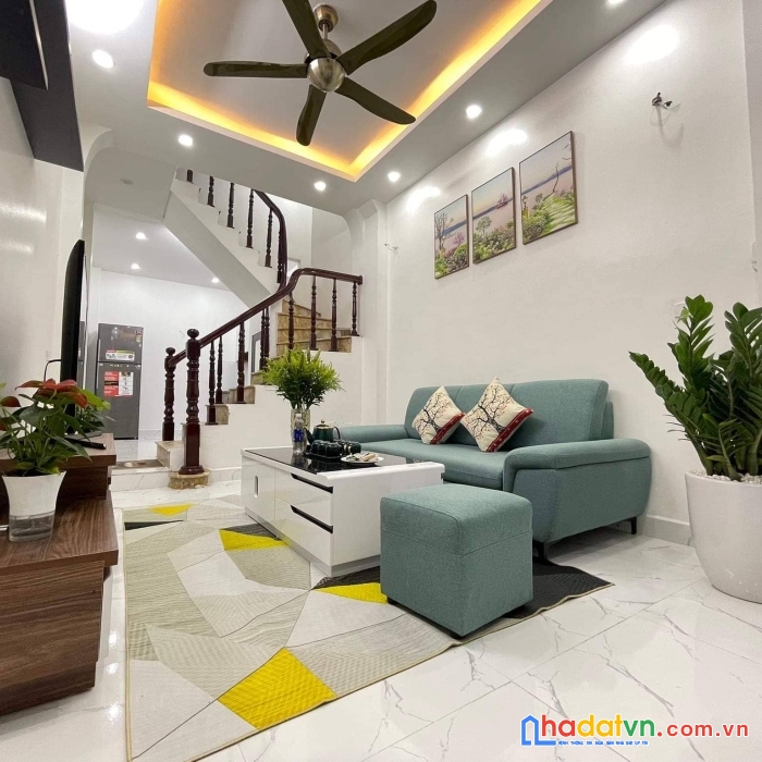Nhà siêu đẹp ngọc khánh phố - ba đình quận 38m2 x 5t. 30m ra phố ngọc khánh. ở sướng. giá: 5.35 tỷ.