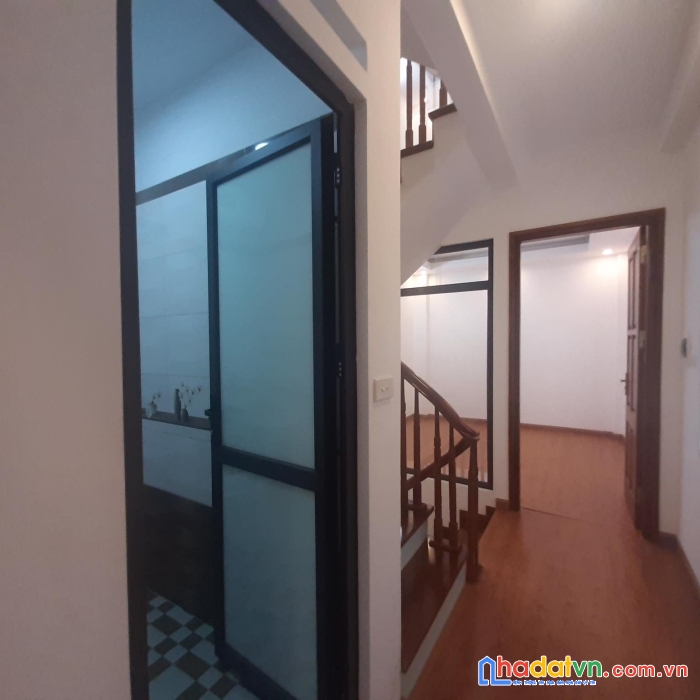 Bán nhà trương định 51m2 5 tầng mt 3,9m giá 7,8 tỷ ngõ ô tô tránh.