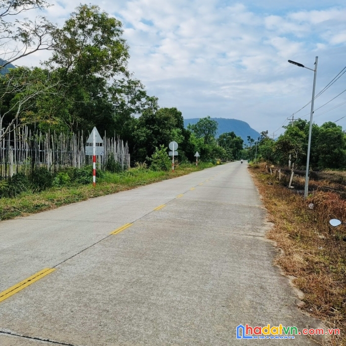 Bán đất có 2 mặt tiền, mt biển và mt lộ lớn ấp cây sao, hàm ninh, phú quốc, kg. 134