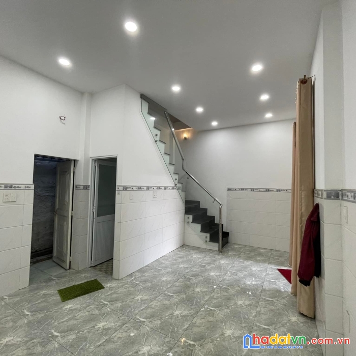 Nhà mới ở ngay gần ngã 4 bình phước 45m2 giá 2.95 tỷ