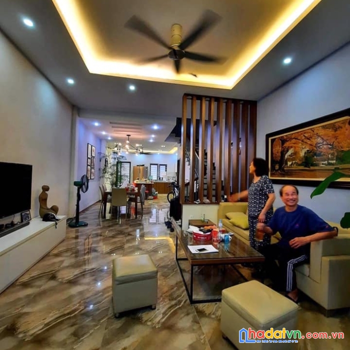 Chỉ hơn 15 tỷ có ngay nhà đẹp nguyễn công hoan, ba đình 95m2, phân lô, ô tô tránh