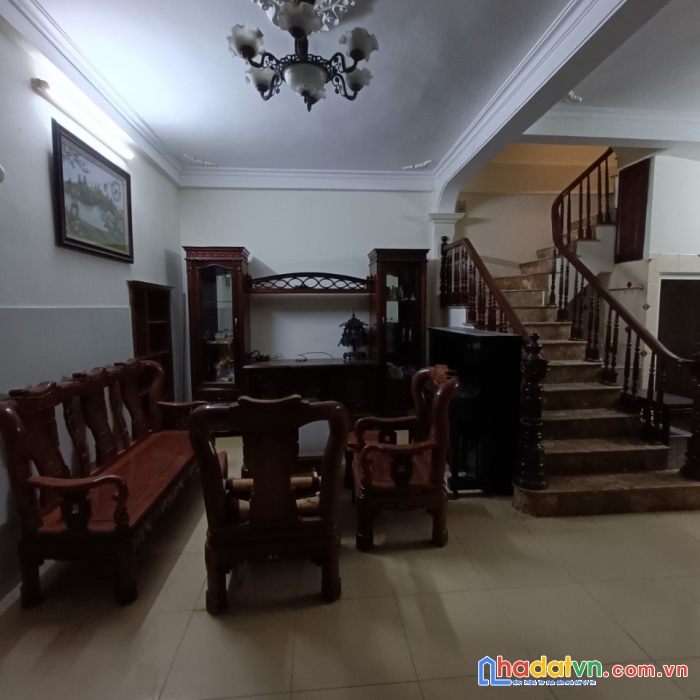 Bán nhà xã đàn ngõ thông kinh doanh ô tô đỗ cửa, gần hồ ba mẫu.