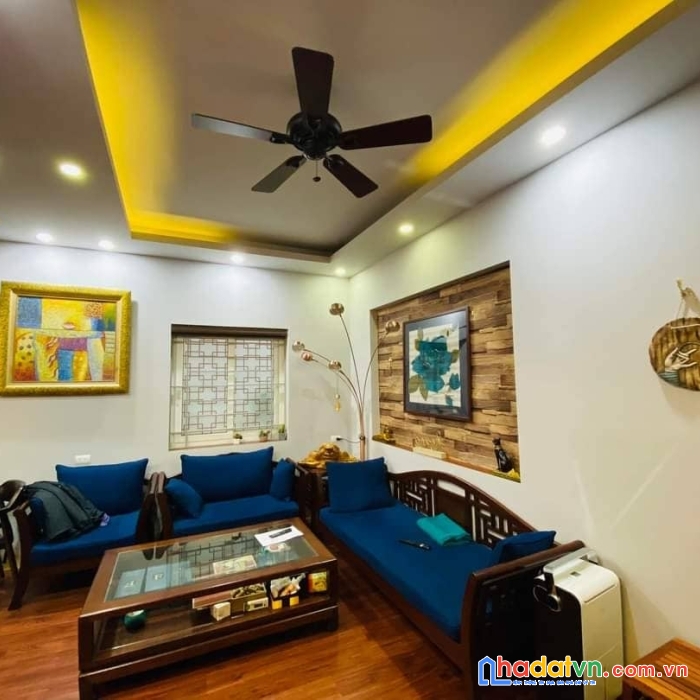 Nhà phố phạm ngọc thạch, ngay vincom phạm ngọc thạch vô vàn tiện ích.