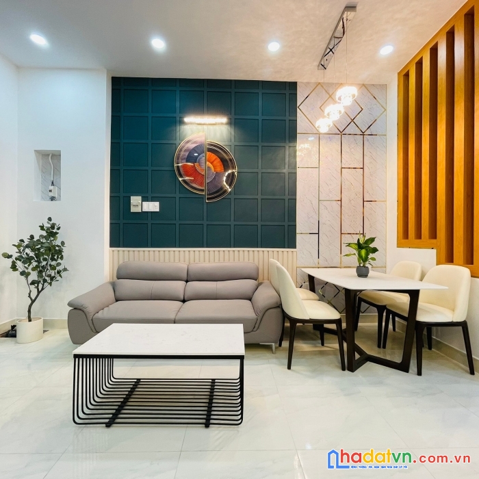 Bán nhà mặt tiền quận 4 ngang 5m - 4 tầng - giá 7 tỉ xxx