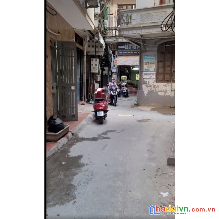 Hiếm bán đất tặng nhà, nguyễn trãi, đầu tư có lãi luôn 500tr- 52m, giá 2.5 tỷ