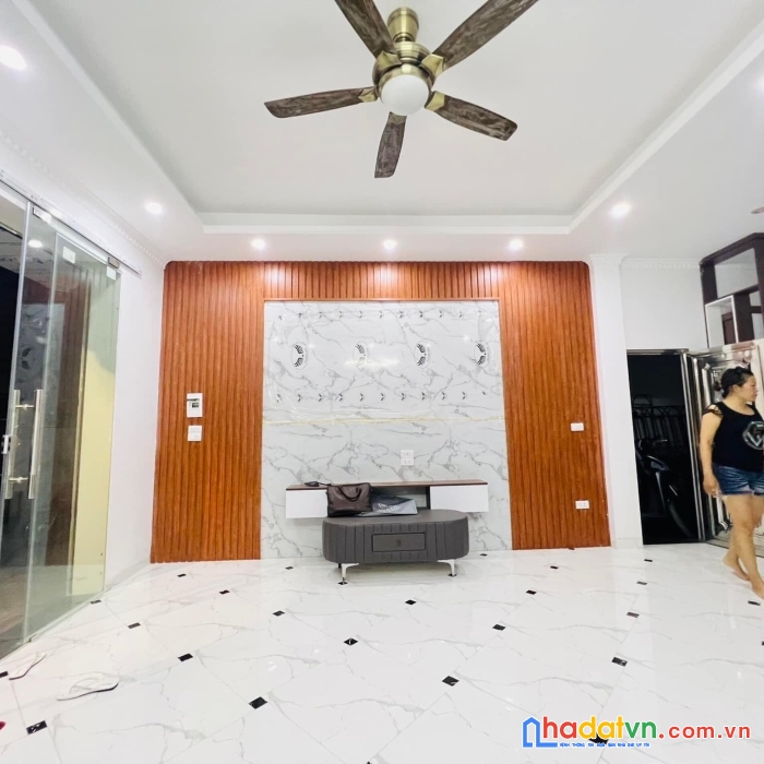 Bán gấp nhà xuân phương cực phẩm, ở sướng, ô tô, sổ vuông, giá 3 tỷ