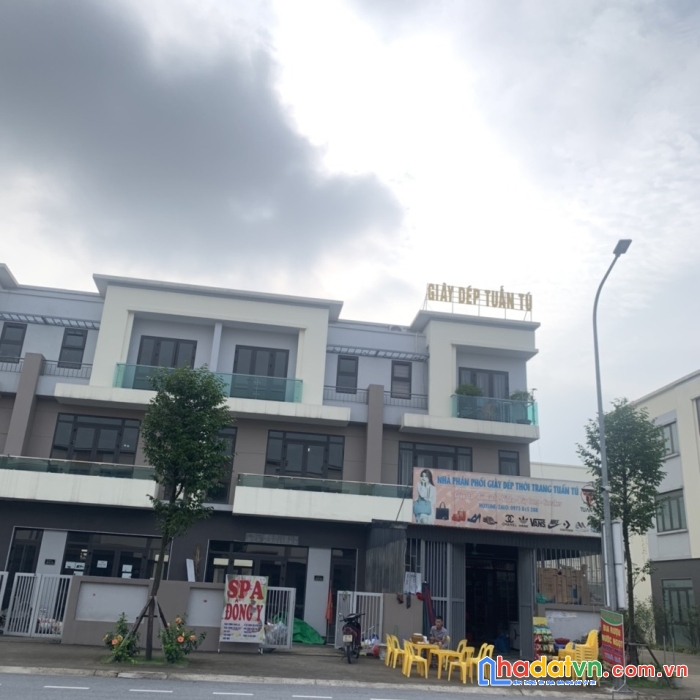 Bán nhà trục phố đi bộ đại đô thị vsip đã có sổ đỏ