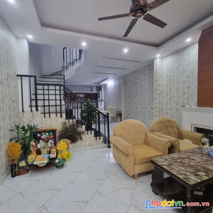 Bán nhà gấp hoàng hoa thám 60m2, 7 tầng, mt 5m, giá 10,5 tỷ.