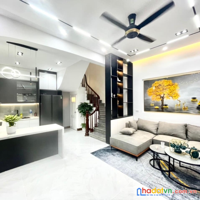 Bán tòa nhà phố nguyên hồng, huỳnh thúc kháng, lô góc, ô tô tránh thông bàn cờ, 7 tầng thang máy, 25.5 tỷ