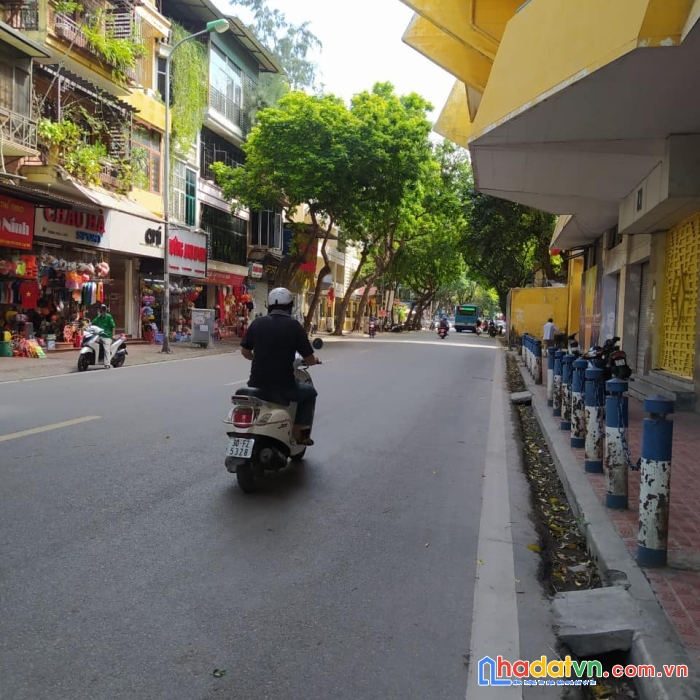 Bán nhà mặt phố trịnh hoài đức, 44m2 x 5 tầng, 21.5 tỷ